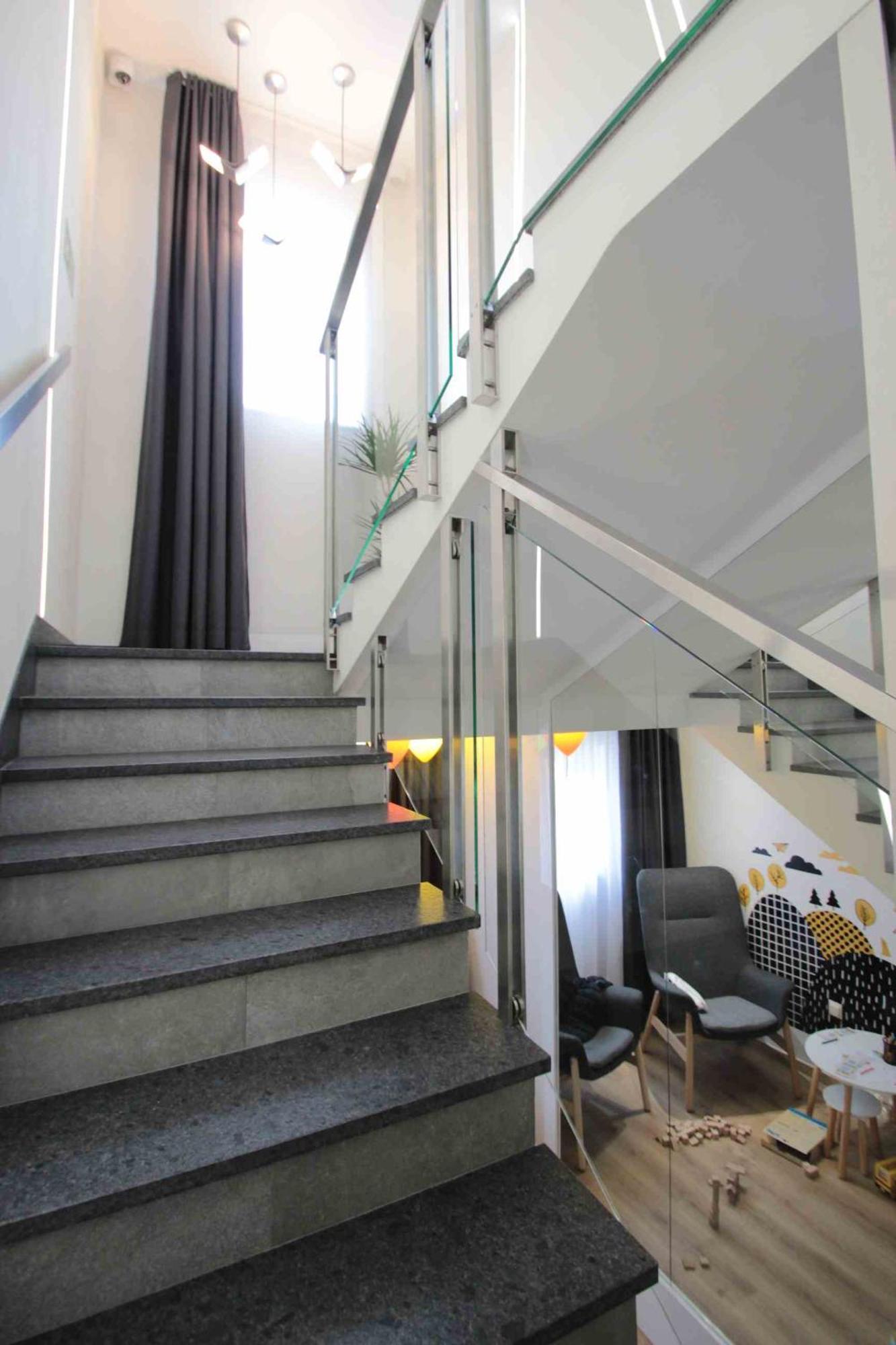 Hotel Coliber Klobuck Екстер'єр фото