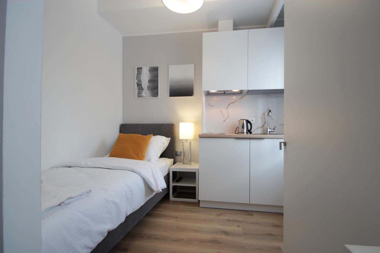 Hotel Coliber Klobuck Екстер'єр фото